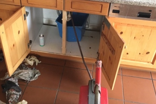 Rohrreinigung Küchenabfluss